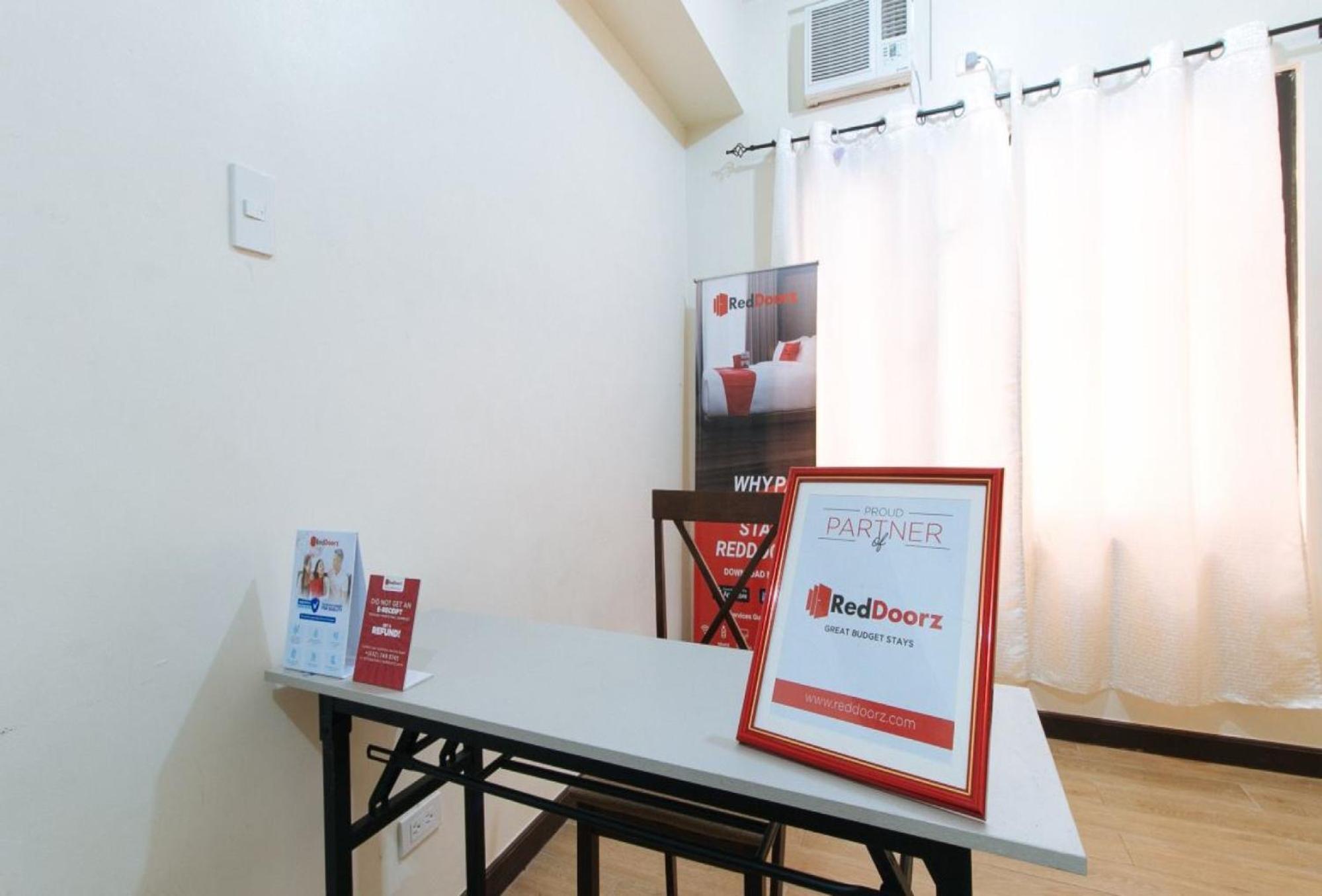 Hotel Reddoorz Near Cebu Metropolitan Cathedral Exterior foto