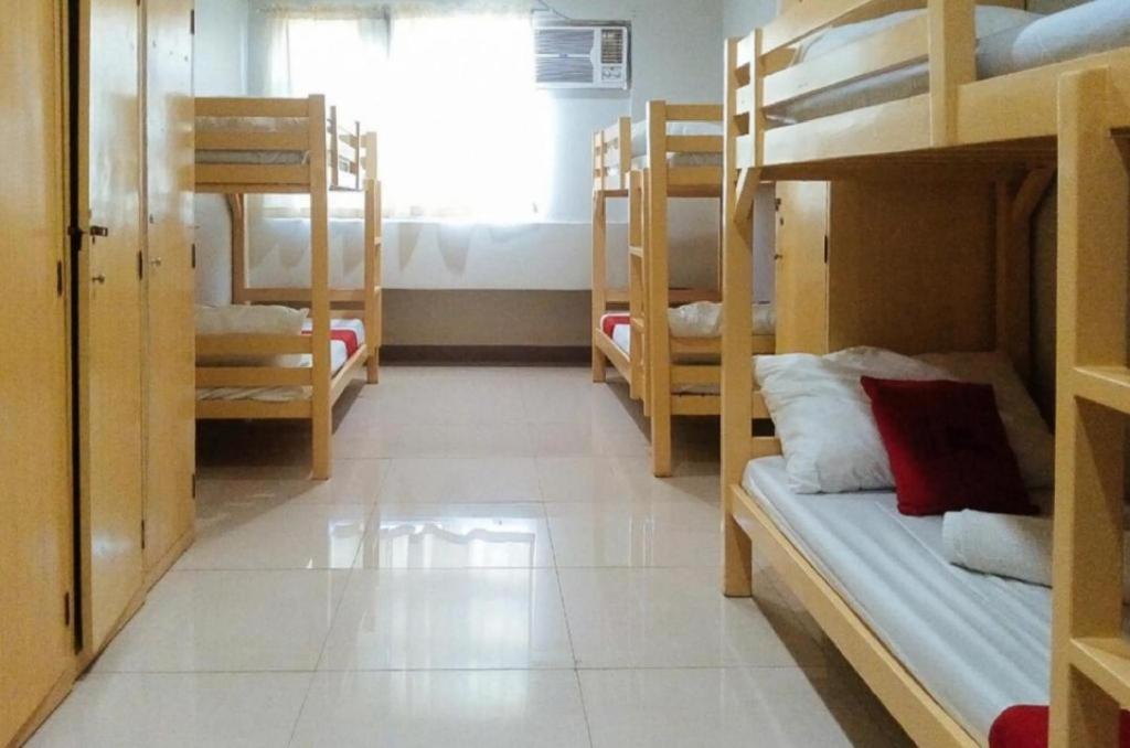 Hotel Reddoorz Near Cebu Metropolitan Cathedral Exterior foto
