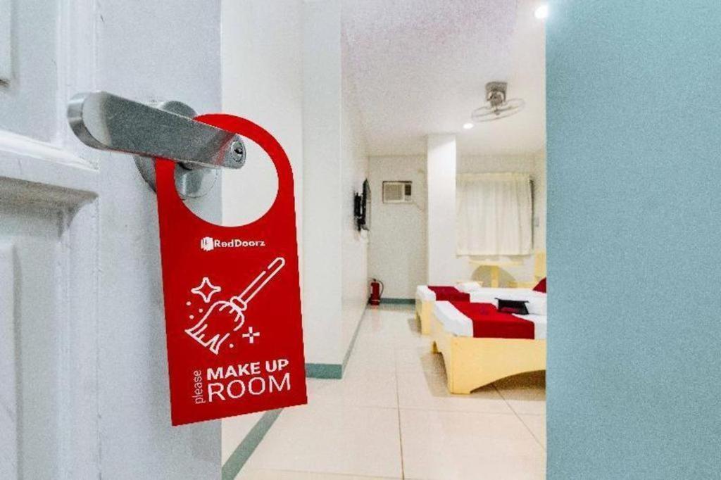 Hotel Reddoorz Near Cebu Metropolitan Cathedral Exterior foto