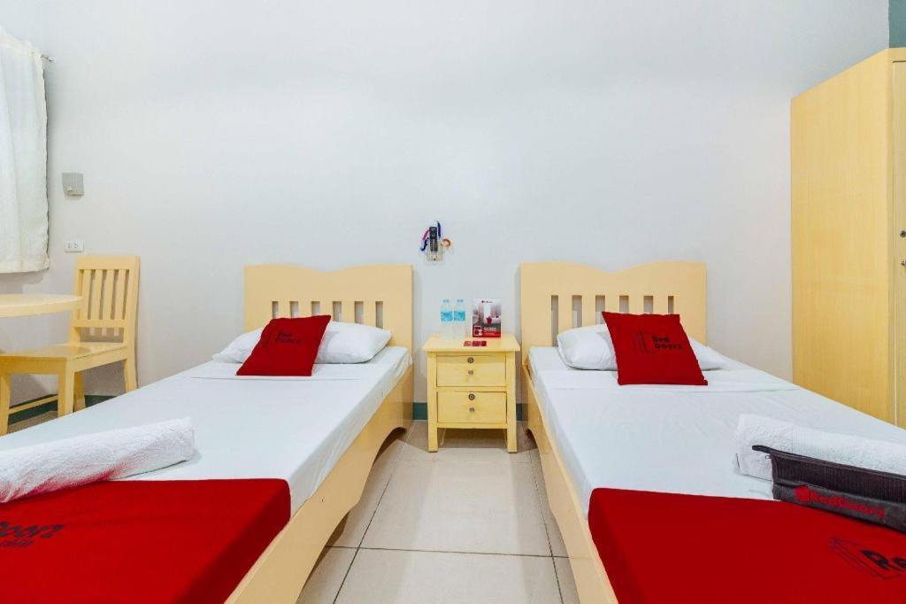 Hotel Reddoorz Near Cebu Metropolitan Cathedral Exterior foto