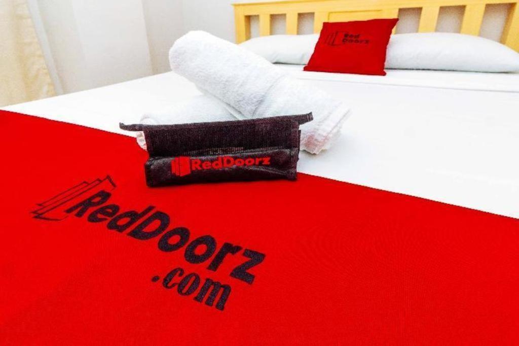 Hotel Reddoorz Near Cebu Metropolitan Cathedral Exterior foto